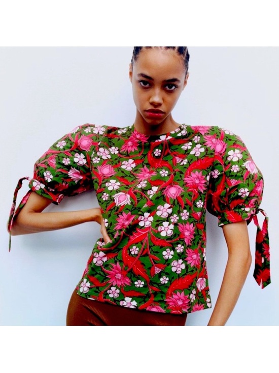 Zara Tops - Zara Tropical Floral Puff Sleeve Short Sleeve Top